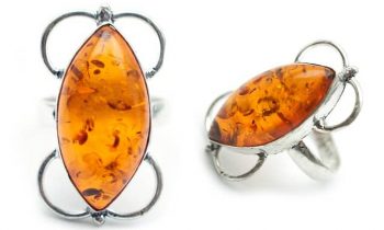 What is Amber jewelry