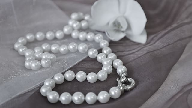 Pearl Necklace